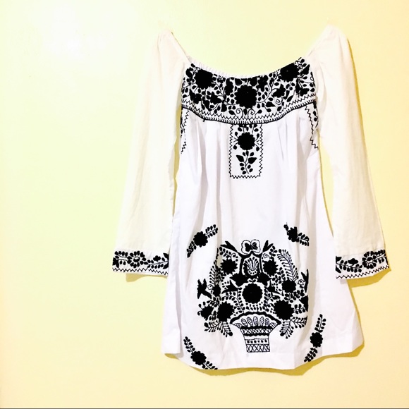 Embroidered Dress Mexican Long sleeve